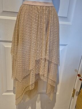 Versona Layered Dot Chiffon 3/4 Lined High-Low Skirt in Beige Polka Dots. Size L